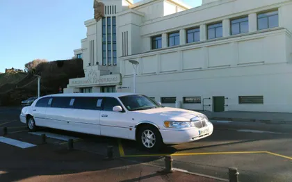 Photo de GOLDEN LIMO, Location de limousine avec chauffeur / Biarritz