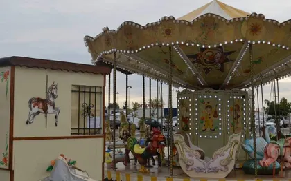 Photo de Location de manège enfants et carrousel / Nouvelle-Aquitaine