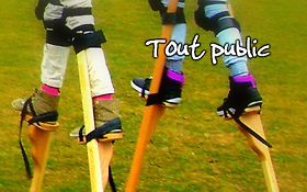 Photo de Les bottes de 7 Lieux - Artistes échassiers - Rhone Alpes / PACA