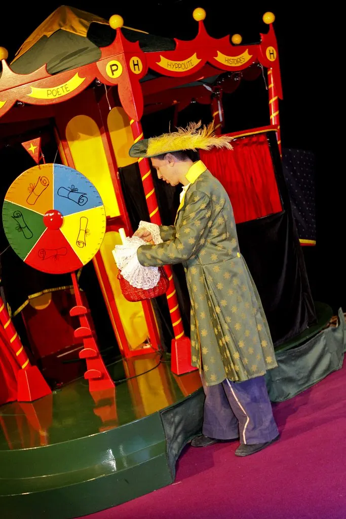Les Folies Foraines de Fernand
Spectacle sur la fête foraine des années 60 - 3/9 ans (2)