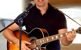 Photo de Jérémie Musicfun CHANTEUR GUITARISTE / Hauts de france 