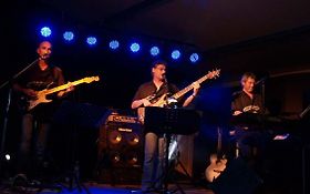 Photo de Sun Cocktail  - Orchestre Variete Francaise - Internationale - Annees 80 - Vendee