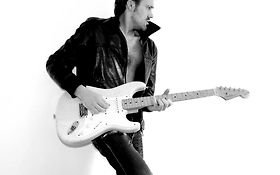guitariste chanteur Paris ile de France Fashion Week