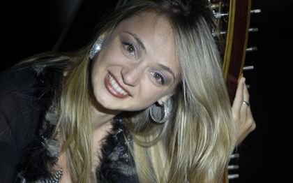 Photo de  Rossitza Milevska- Harpiste ,Pianiste,Chanteuse 
