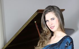 Photo de Aurelie Loilier  Soprano - Chanteuse Opéra - Paris - Ile de France