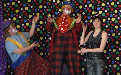 Photo de Le clown jojo et kikine - Spectacle - Arbre de Noel - Douai - Aisne