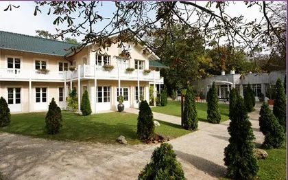Photo de CHALET DE LA PORTE JAUNE - location des salles PARIS 12EME