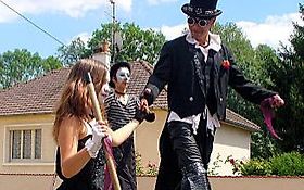 Photo de YPNAGO - Comédiens échassiers et manipulateurs de feu - Cher 18