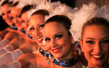 Photo de Dream s Folies show - Revue Parisienne - Spectacle Cabaret Parisien 