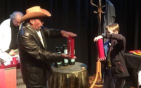Photo de "L'Étrange Professeur Psykov": pièce magique-humour/LOIRE 42