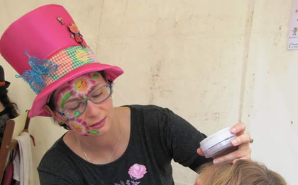Photo de Béa BARBOUILLE maquilleuse tatouage paillettes 35, 56, 44, 85 