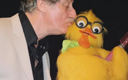 Photo de Jean THOVEY Ventriloque: votre Spectacle de NOEL et enfants à Nantes 
