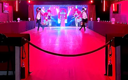 Photo de Døry Arena, Revues Cabaret/Music-hall - Pamiers