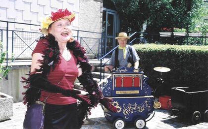 Photo de DUO ORGUE DE BARBARIE - CREST - VAUNAVEYS LA ROCHETTE - DROME