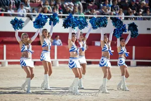 Lolipop danseuses pompom girls show équestre ambiance événement spectacle arènes palavas le grau du roi Beziers 