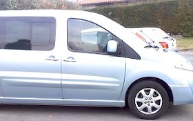Photo de Aminibus Biarritz - Location Voiture - Minibus avec Chauffeur