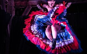 SAUT CANCAN