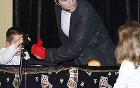 Photo de artsmagie.com - Magicien - Clown - Cirque  de rue - 