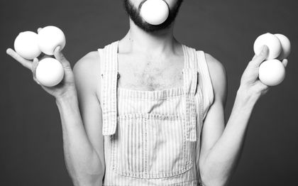 Photo de Bebert, jongleur, artiste de rue et de cirque, Bretagne