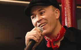 Photo de Olivier Rech - Chanteur de variété française - PARIS