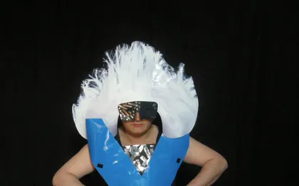 Photo de CARTON MAN - SPECTACLE TRANSFORMISTE - AUXERRE - ORLEANS - EVRY