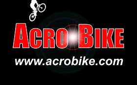 Photo de ACRO BIKE  - Spectacles et Animations a velo