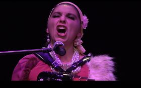 Conteuse, Chanteuse, Accordéoniste
Merlenchanteuse - Isère