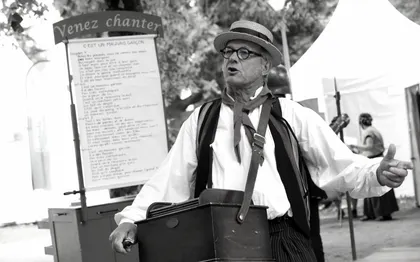 Photo de GERARD ET SON CHANTERUE, ORGUE DE BARBARIE / Vosges