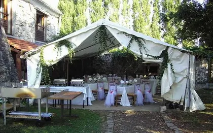 Photo de LE COLOMBIER - RESTAURANT - GITE POUR GROUPES - TRAITEUR SEINE ET MARNE