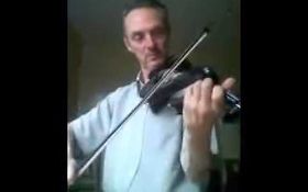 Photo de Stanislas professeur de violon guitare piano à PARIS