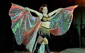 Photo de Performeuse - Fantaisiste Burlesque - Bordeaux