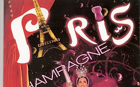 Photo de REVUE PARIS CHAMPAGNE - SPECTACLE CABARET - Lézignan Corbières