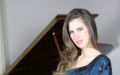 Photo de Aurelie Loilier  Soprano - Chanteuse Opéra - Paris - Ile de France