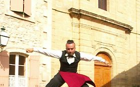 Photo de CIE L'ESTOCK FISH - SPECTACLE  CIRQUE/RUE - LANCON PROVENCE