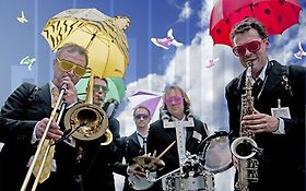 Photo de "La Fanfarone de Grabbuge"  - Fanfare festive - SOTTEVILLE LES ROUEN