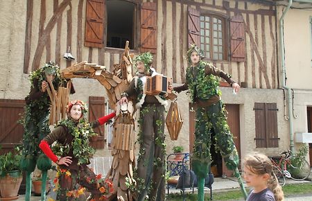  Compagnie les Vaguabondes - Échassiers, spectacle  feu - Toulouse 31