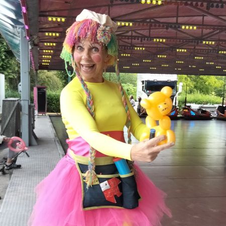 CATHY MINY - Chanteuse multigénérationnelle & Clown - BEAUVAIS