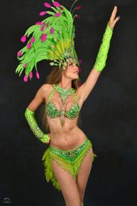 Clara Farah danseuse brésilienne et danseuse orientale PACA Marseille