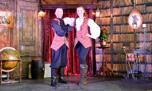 Spectacle de magie L explorateur, un spectacle pour enfants et adultes présenté par  Sébastien ladruze et Alice Fourmy dans l'Yonne 89, en Seine et marne 77, L'aube 10, Saône et Loire 71, cote d'or 21, Nièvre 58, Loiret, les Yvelines 78, Essonne 91, val de marne 94