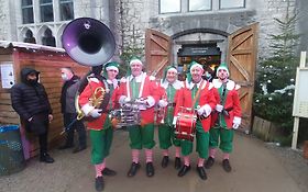 orchestre déamnulatoire Lutins en rue et sur les marchés de Noel
