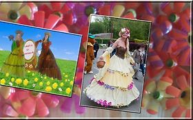 Photo de Narcisse et Cie - Echassiers - Spectacle de Rue - Boulogne sur Mer 