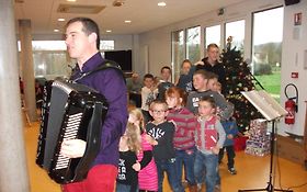 Photo de Spectacles Enfants, accordéoniste Didier Lamothe/ NORMANDIE