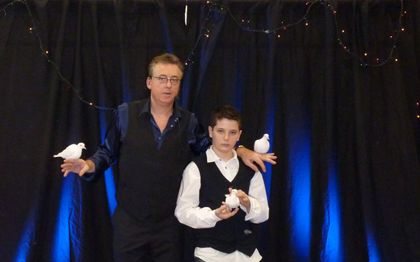 Photo de Magic-Lucky - Magicien - Close up - Sculpteur de Ballons - DJ - Toulouse - Haute Garonne