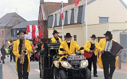 Photo de MACADAM'S Fanfare / Street Band... Du Jazz à la Variété internationale