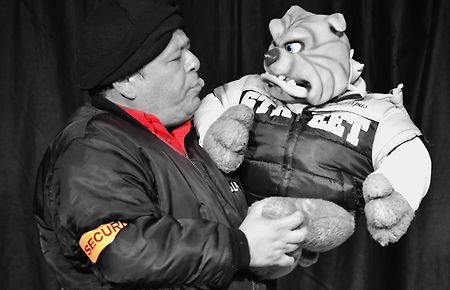 Julien Rouge Ventriloque Chanteur de Montpellier / Hérault