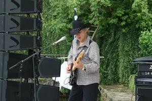 Claude MARCHADOUR, guitarist