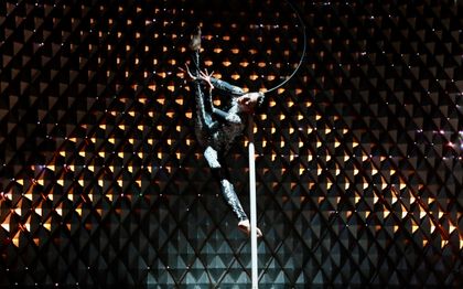 Photo de Kirby Marzelle - Aerial Entertainer / Artiste Aérien / Paris, France