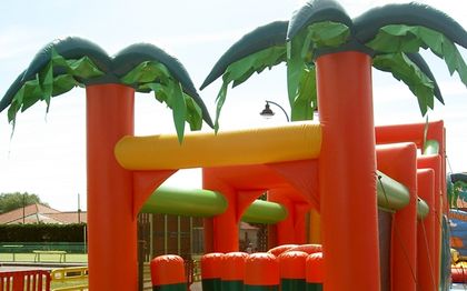 Photo de Le Pays Fun-Tastique Location de Château Gonflable Jeux Lille Calais