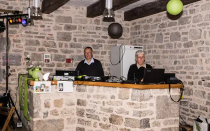 Photo de MUSIC.ORGANISATION A MARMANDE - Animation dj de repas d'anciens, baptêmes, communion et mariage